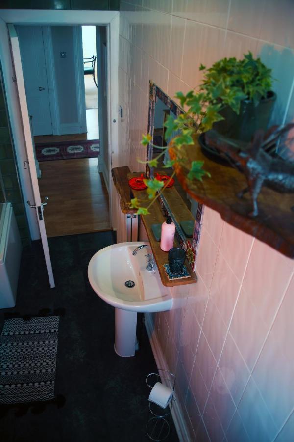 Grand Top Floor Apartment In The Royal Bank House Maybole Kültér fotó